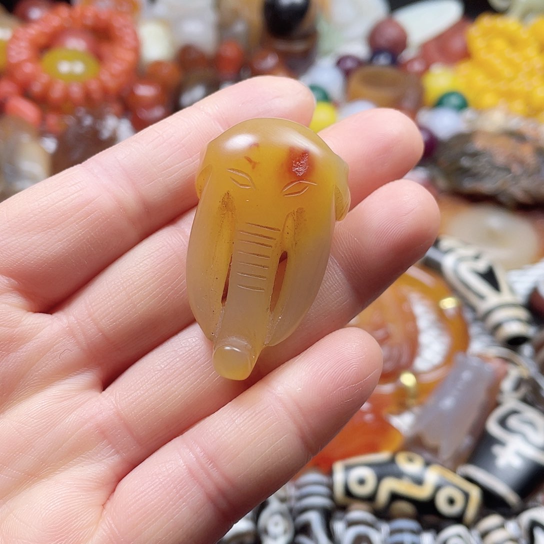 玛瑙/玉髓挂件未镶嵌