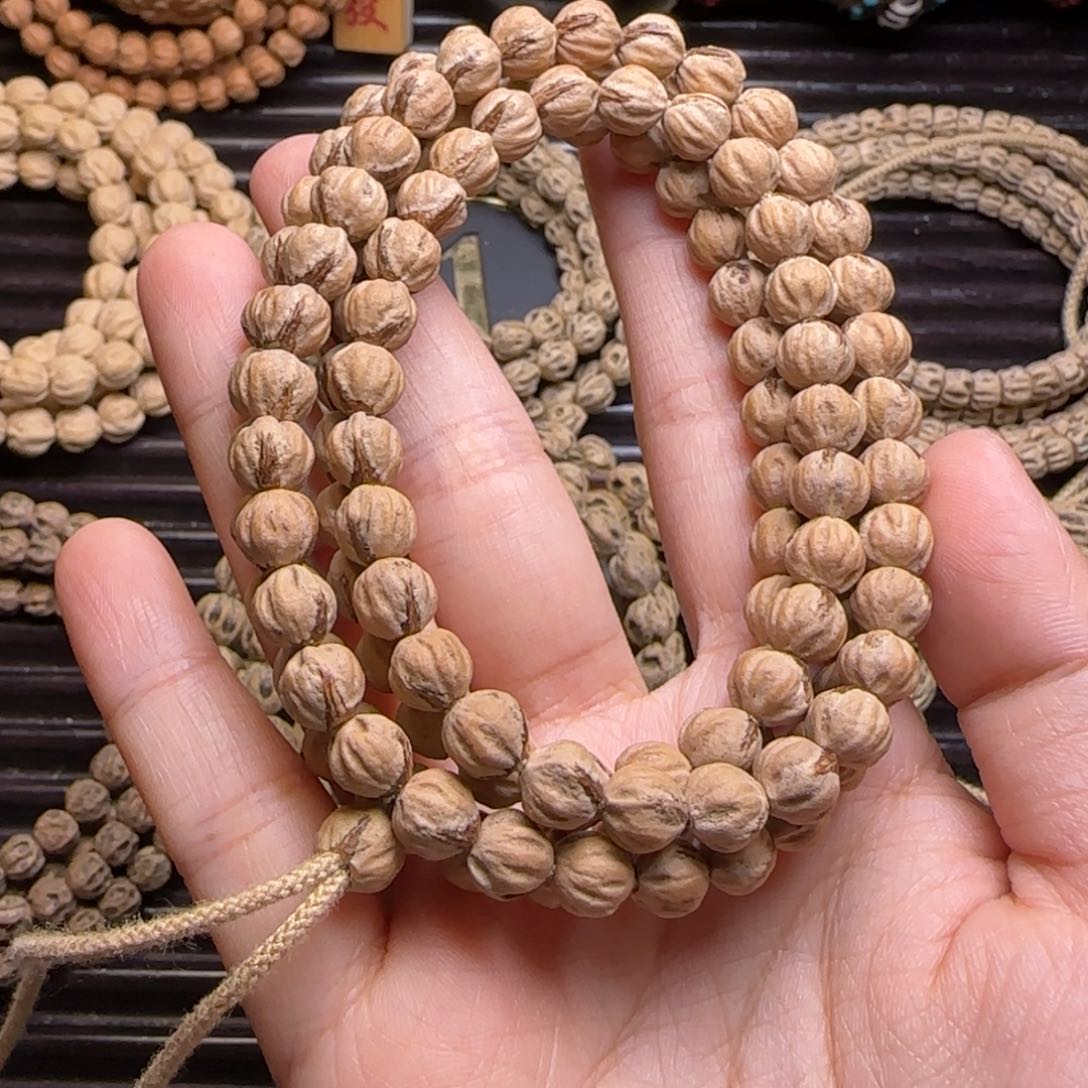 柏香籽/百香籽吊坠吉****有