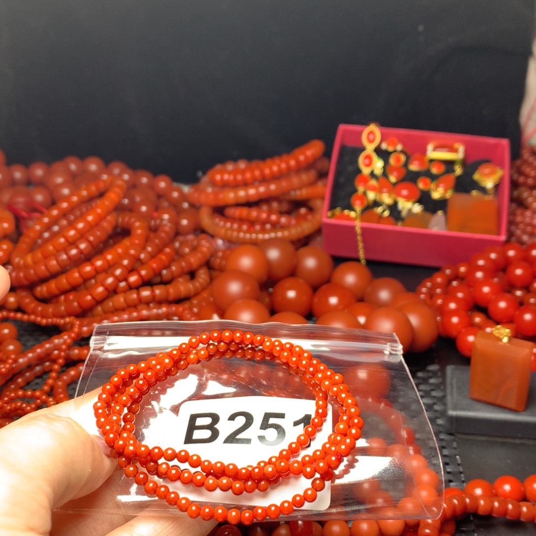 *****南红玛瑙未镶嵌手链