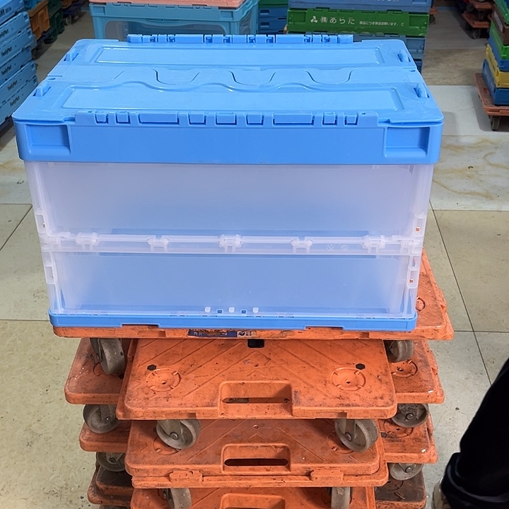 东***飞厚款家用五金工具箱一个带盖