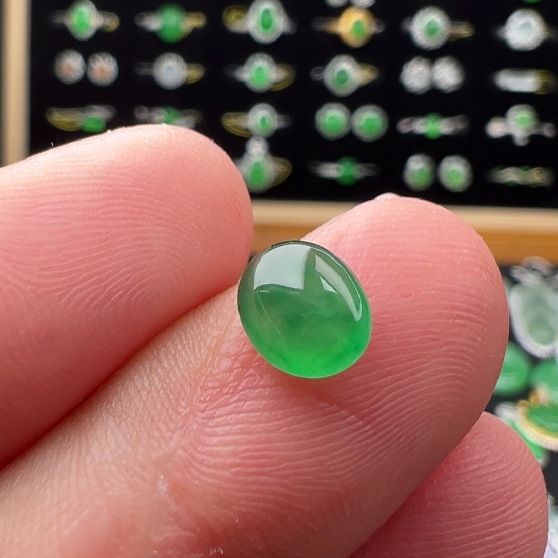 翡翠未镶嵌颈饰蛋面7.4