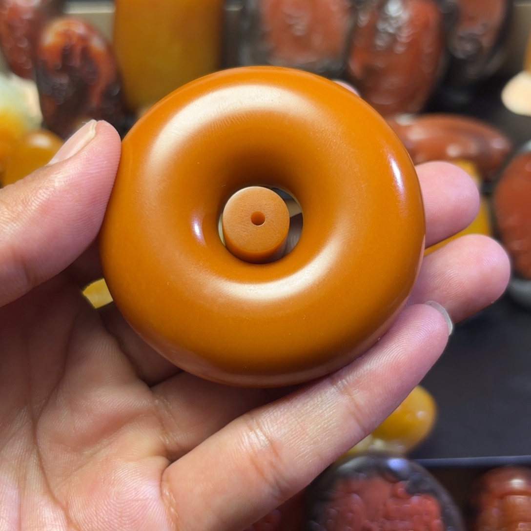 憨***生和田玉未镶嵌颈饰