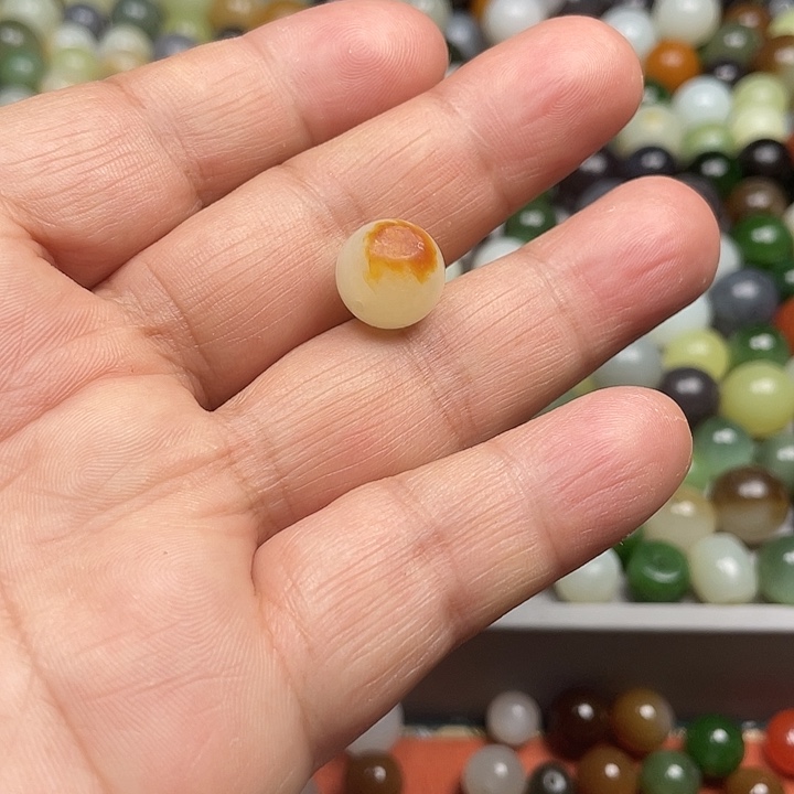 和田玉未镶嵌颈饰奋***弟