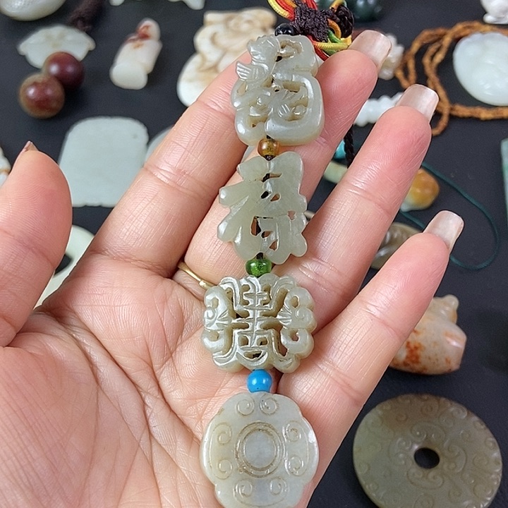 和田玉挂件未镶嵌