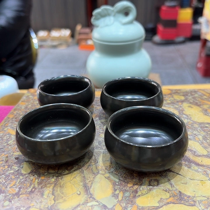 品茗杯四个。。。品茗陶