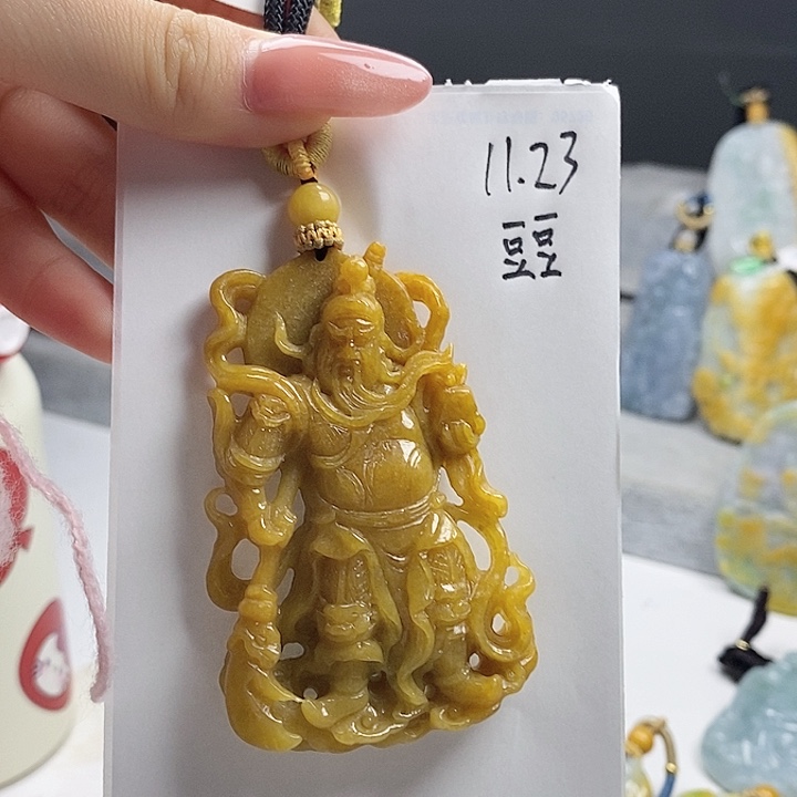 颈饰未镶嵌翡翠好***?.