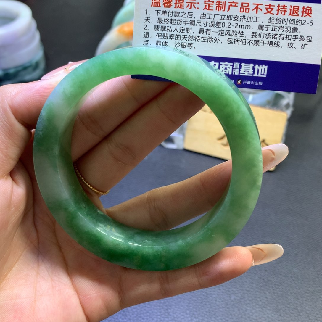 未镶嵌翡翠定制翡翠芳*%