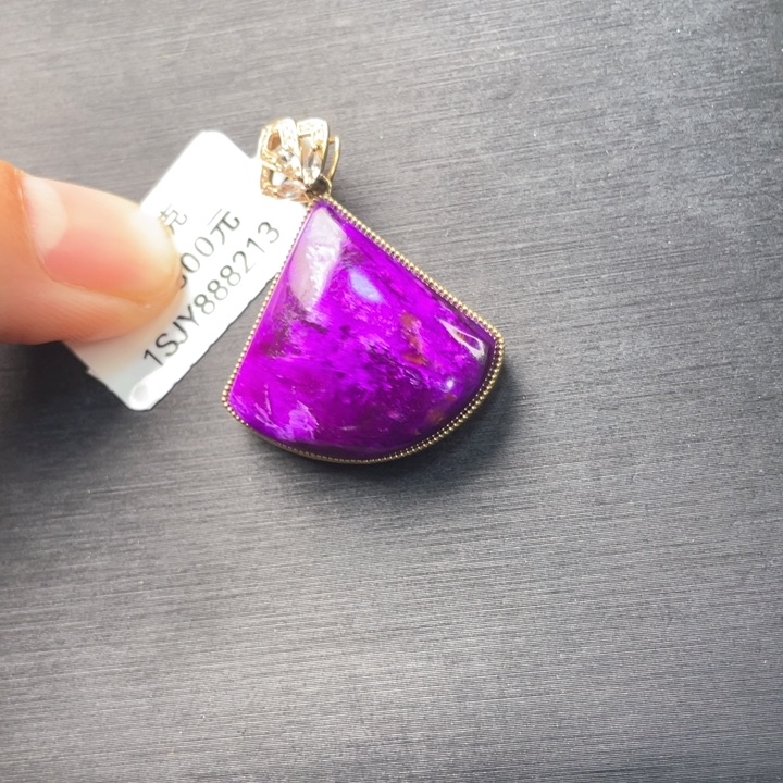 苏纪石（舒俱来）吊坠18K金镶嵌