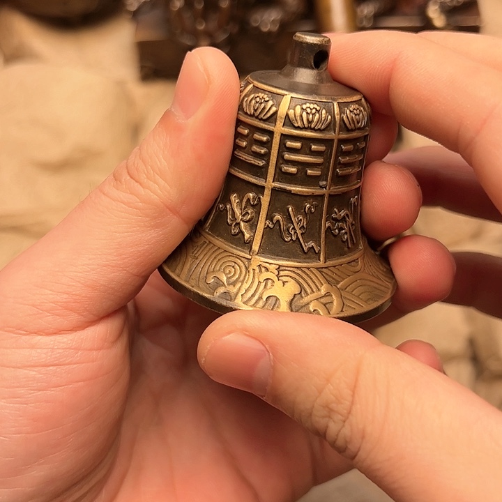 文玩铜器做工精良