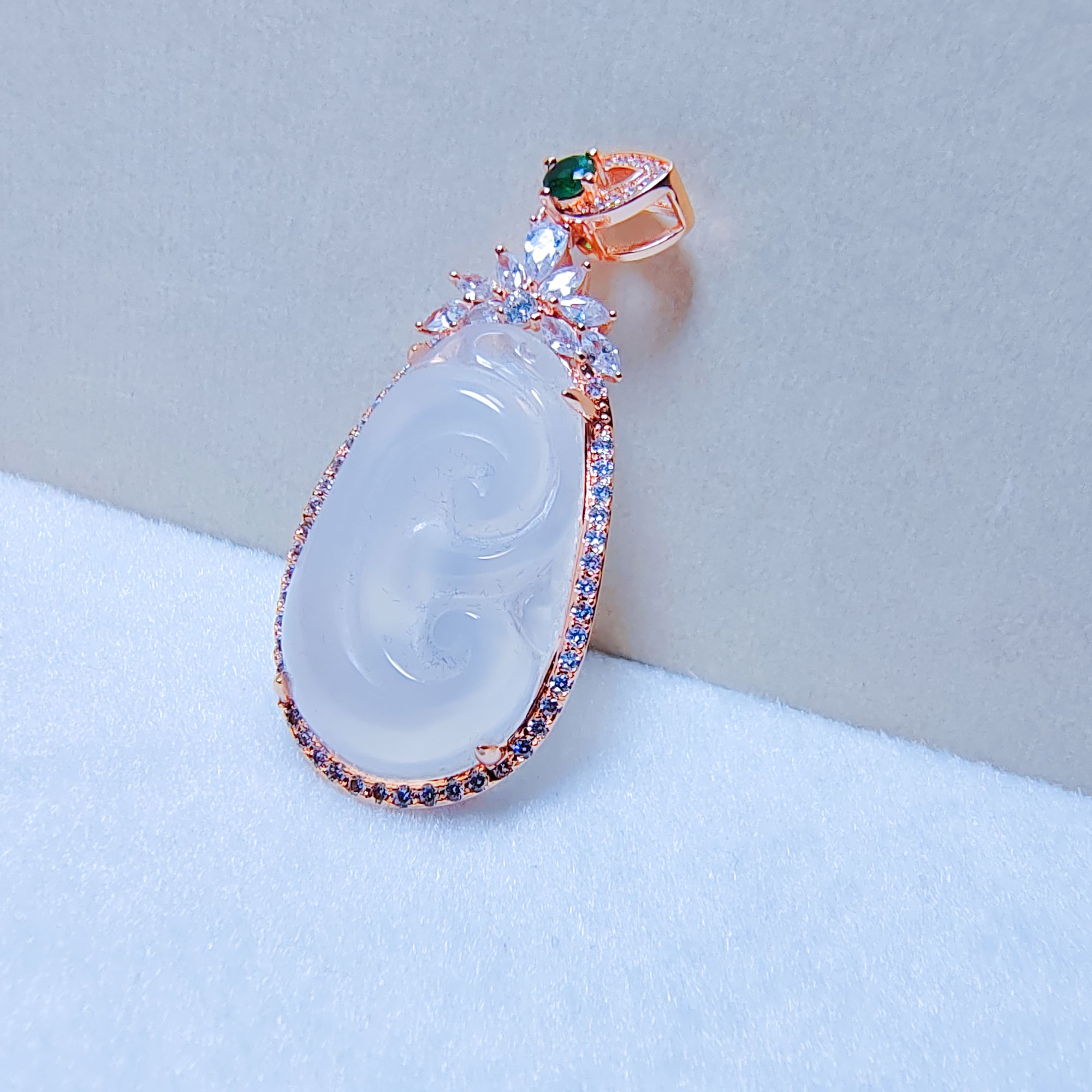 天然玉石 玉髓冰种如意吊坠YJ011