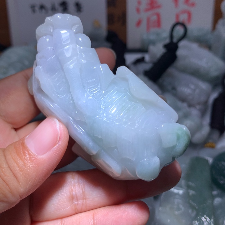 翡翠未镶嵌颈饰保真天然A货翡翠