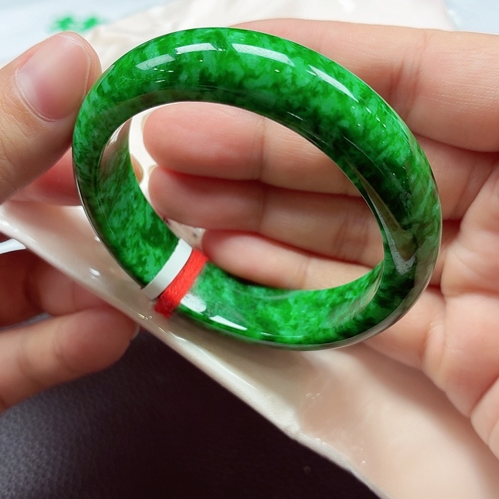 翡翠未镶嵌手镯天然缅甸A货翡翠