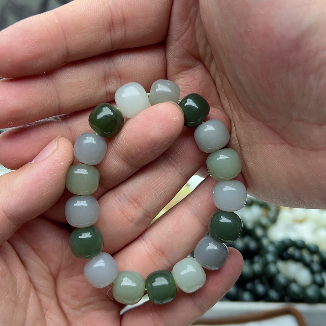 和田玉手链未镶嵌