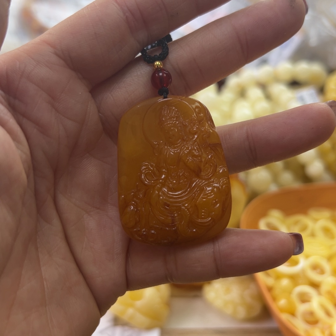 琥珀珠宝奇石未镶嵌