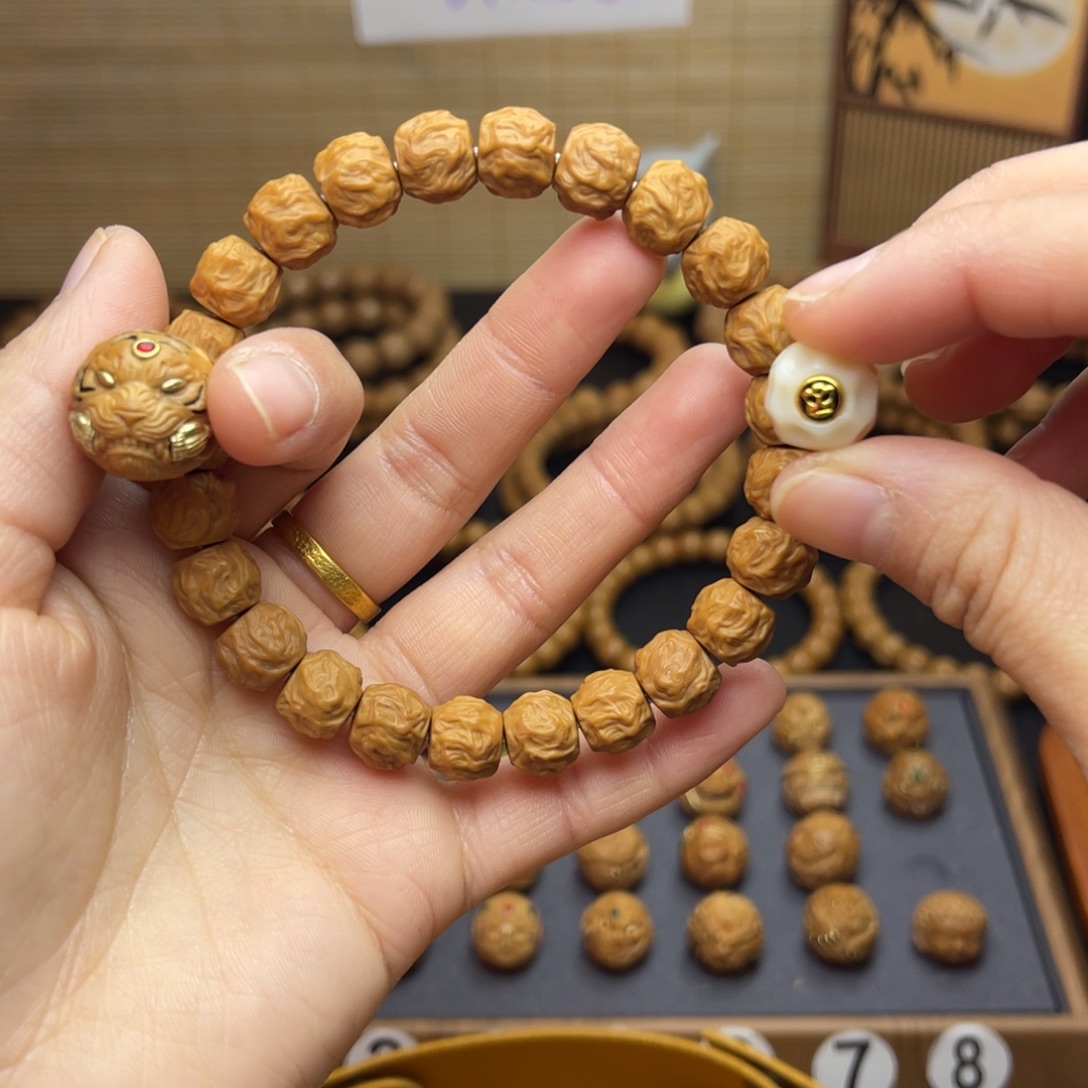 s***y猴头核桃手串猴头➕单颗➕配饰