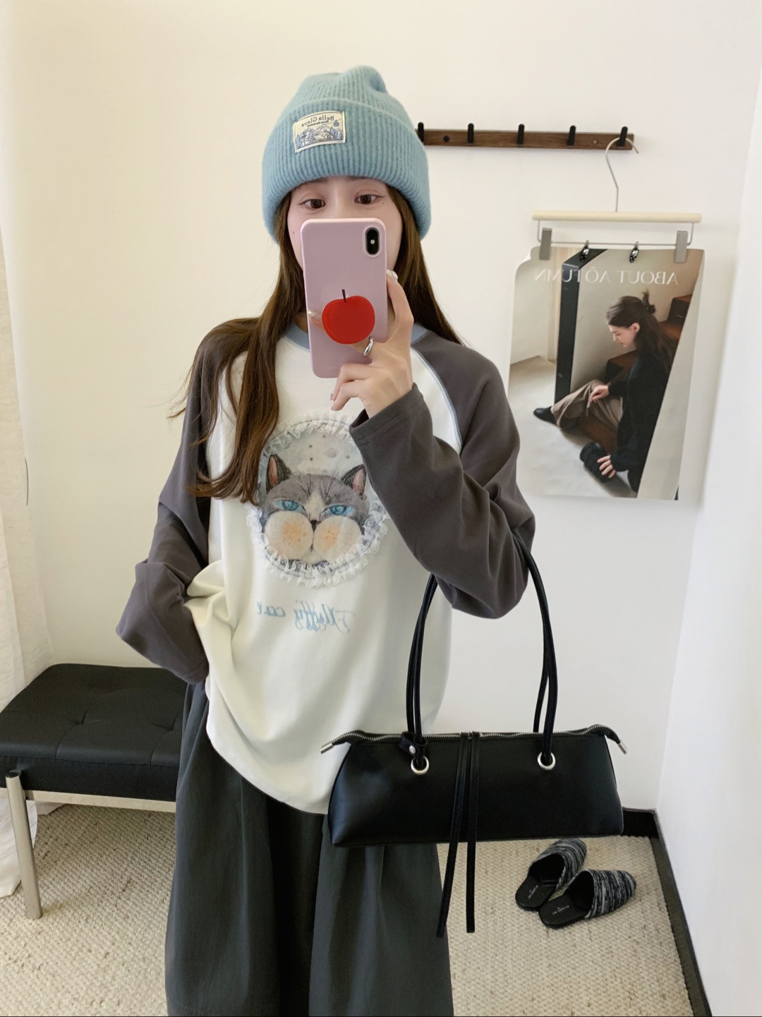 程程甄选  韩系设计感蕾丝圈圈猫插肩袖休闲打底衫5726