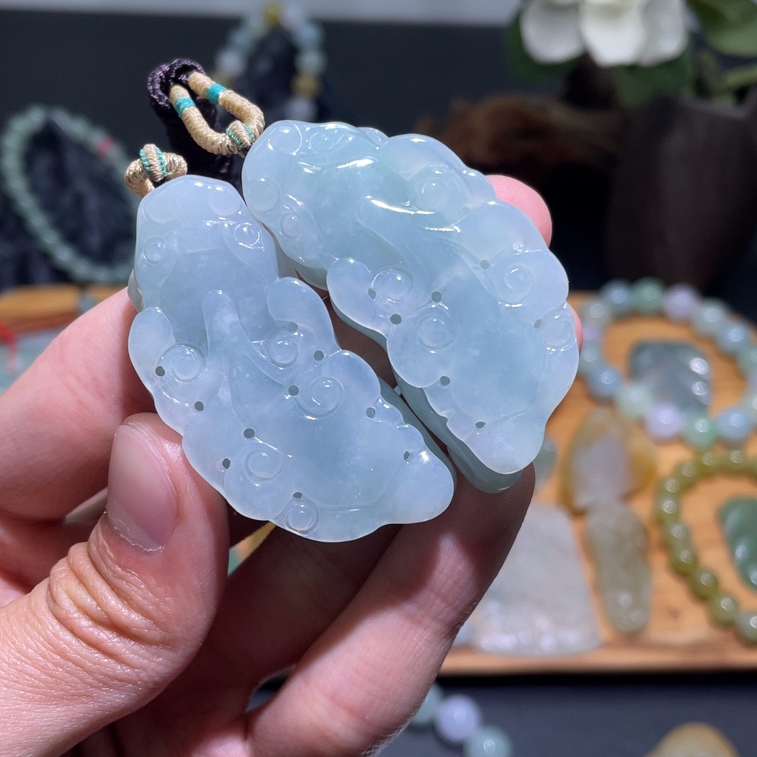 定制翡翠未镶嵌吊坠