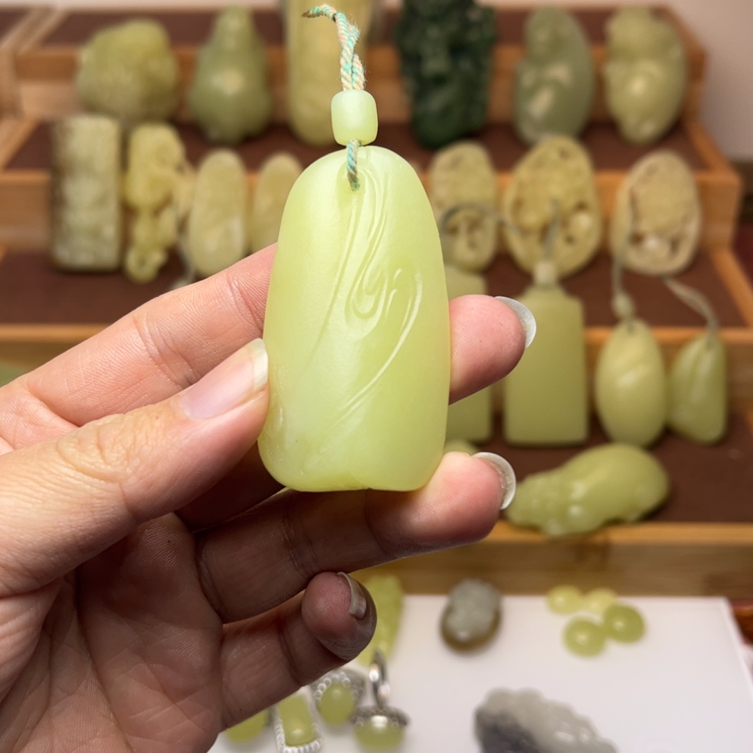 清***来和田玉（黄玉）未镶嵌颈饰