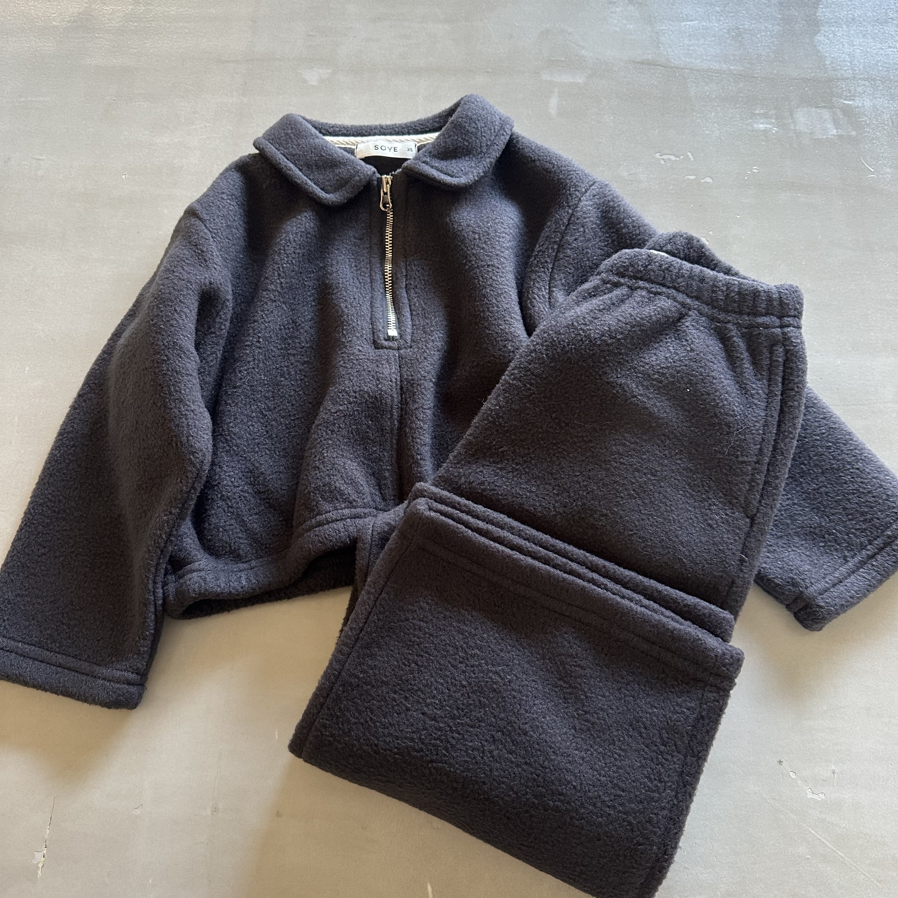 纯色半拉链套装（不支持退货）