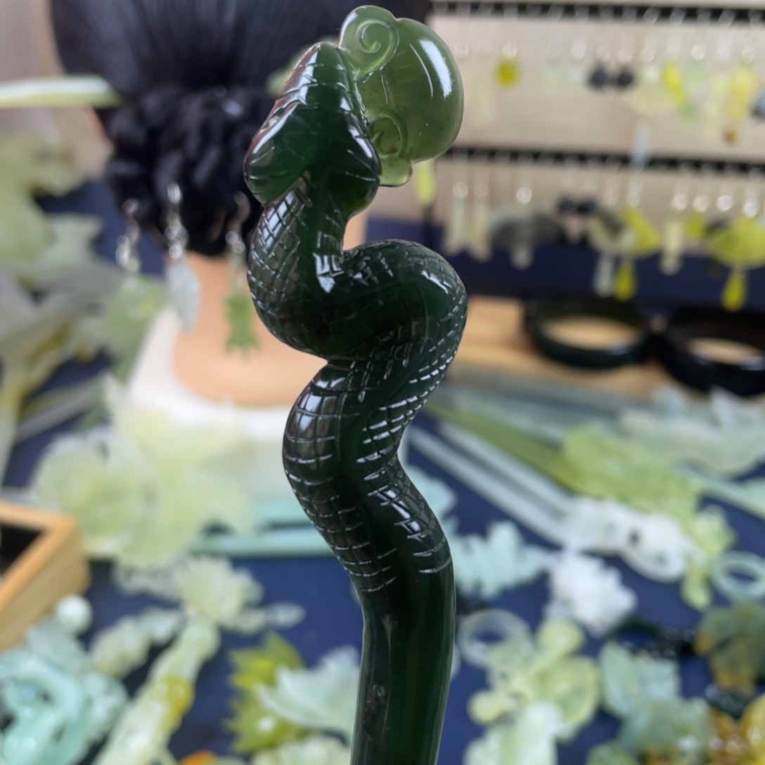 蛇纹石玉发饰未镶嵌