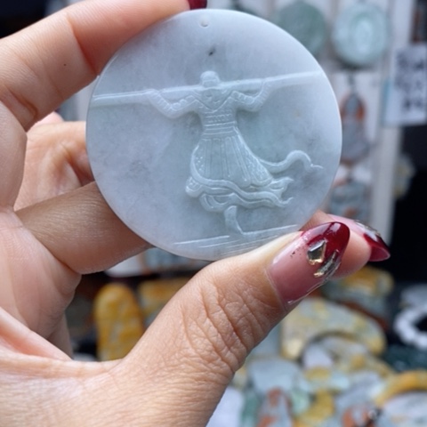 翡翠颈饰未镶嵌翡翠