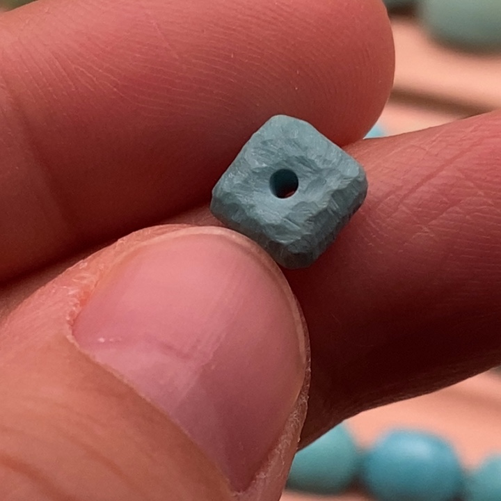 绿松石未镶嵌挂件