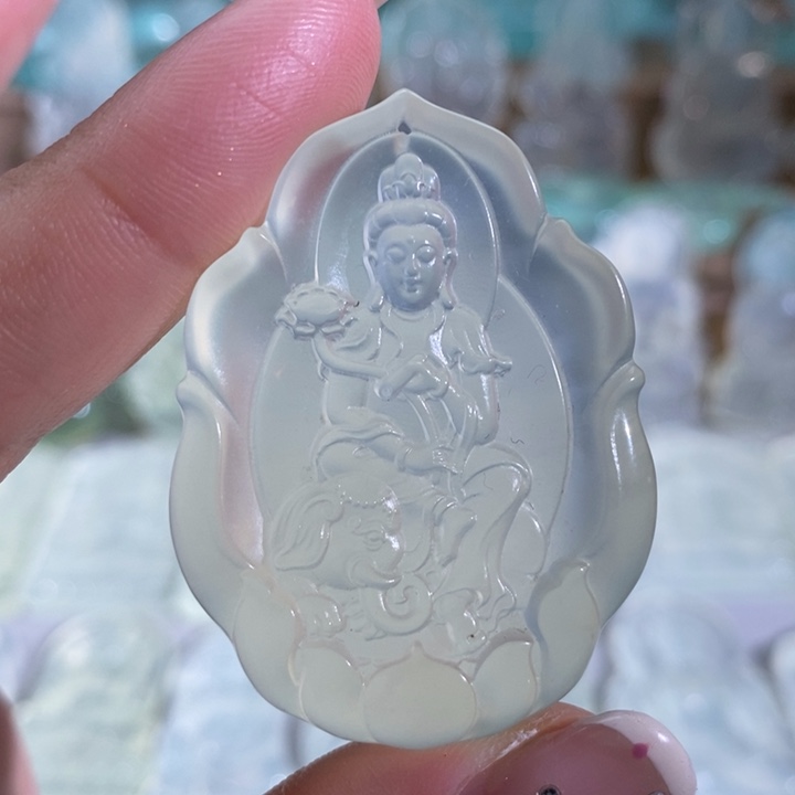 岫玉吊坠未镶嵌小**吊坠