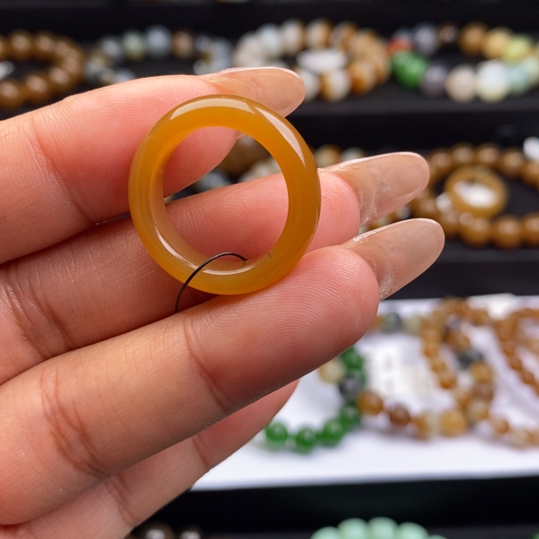 和田玉未镶嵌颈饰圈17