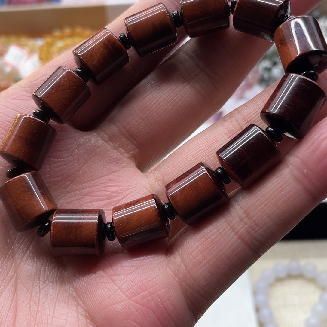 小***_水晶手串未镶嵌红虎眼