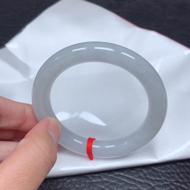 翡翠手镯（圆镯）未镶嵌