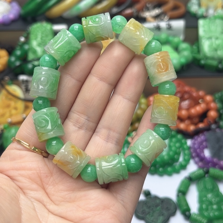 大***运翡翠未镶嵌颈饰手串52