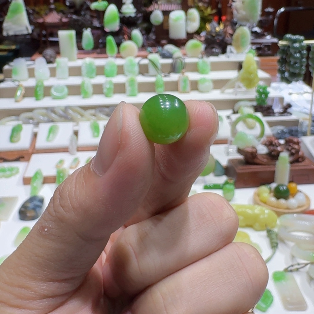 和田玉（翠青玉）未镶嵌挂件和田玉青海翠青卡12.2单珠