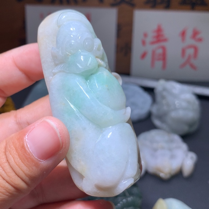 翡翠未镶嵌颈饰保真天然A货翡翠