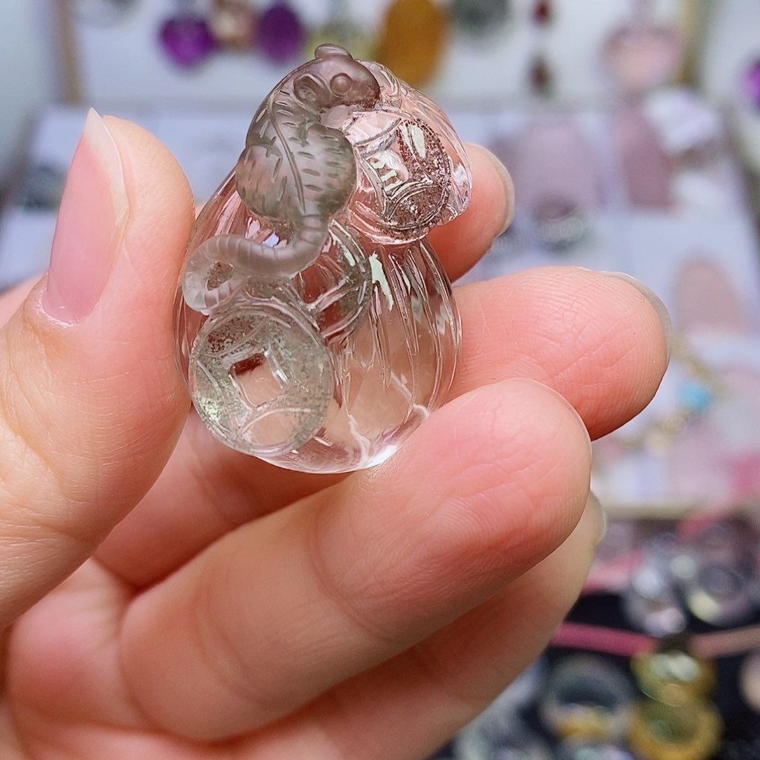 水晶吊坠(赠链)未镶嵌