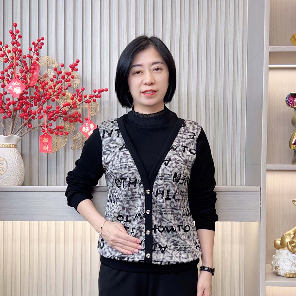 2025秋季新款时尚洋气减龄宽松显瘦大码气质圆领假两件妈妈装上衣