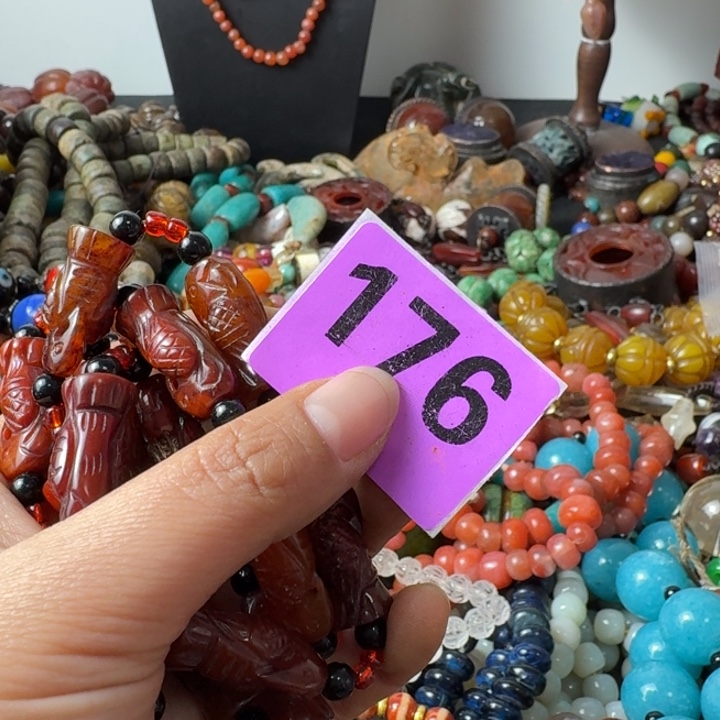 小***噜玛瑙/玉髓未镶嵌颈饰