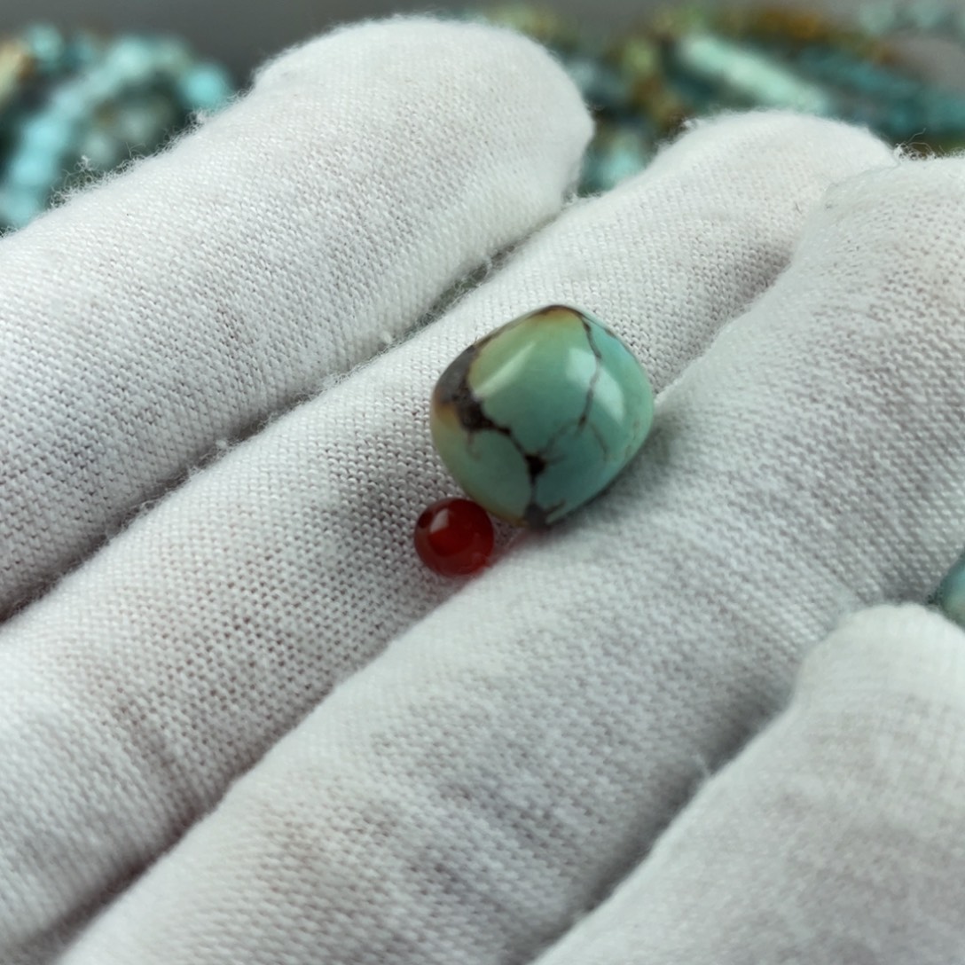 燕****南红玛瑙未镶嵌配饰11.3