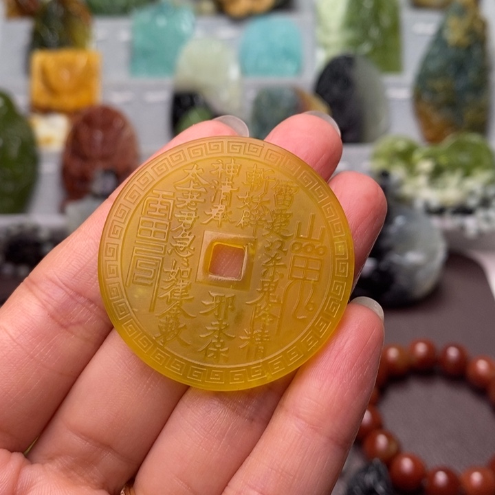 无***碍蛇纹石玉未镶嵌颈饰