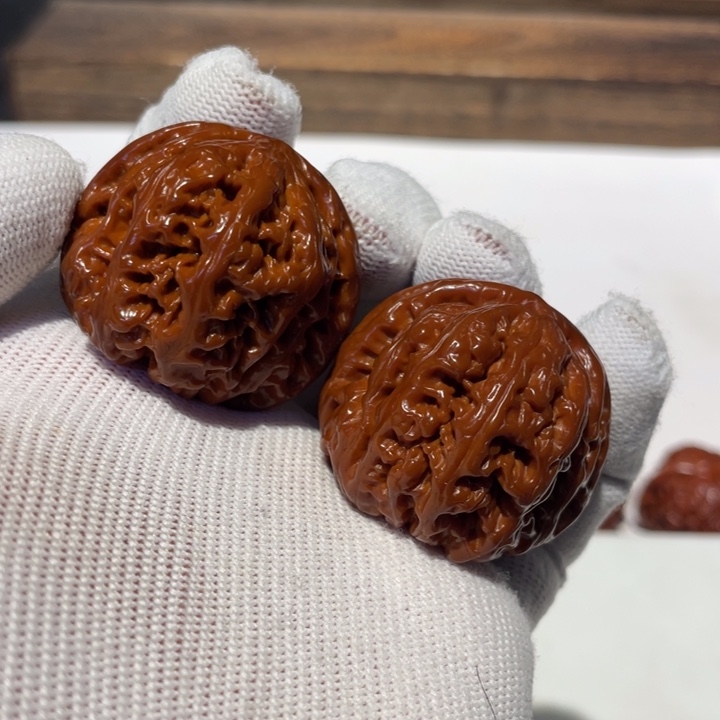 文玩核桃吊坠七*大粗筋300.39.23.