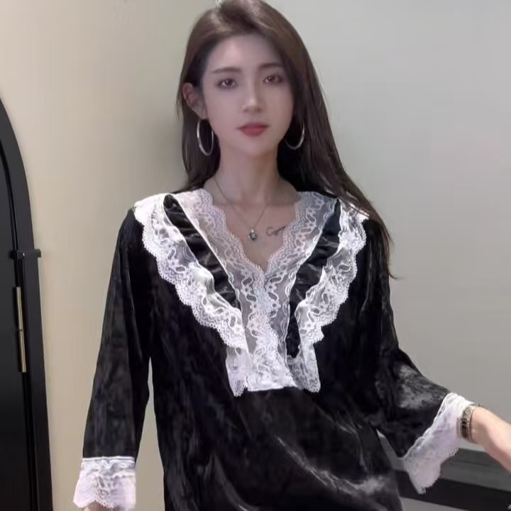 网红新款轻奢家居服法式套装金丝绒2025秋冬宫廷蕾丝花边睡衣