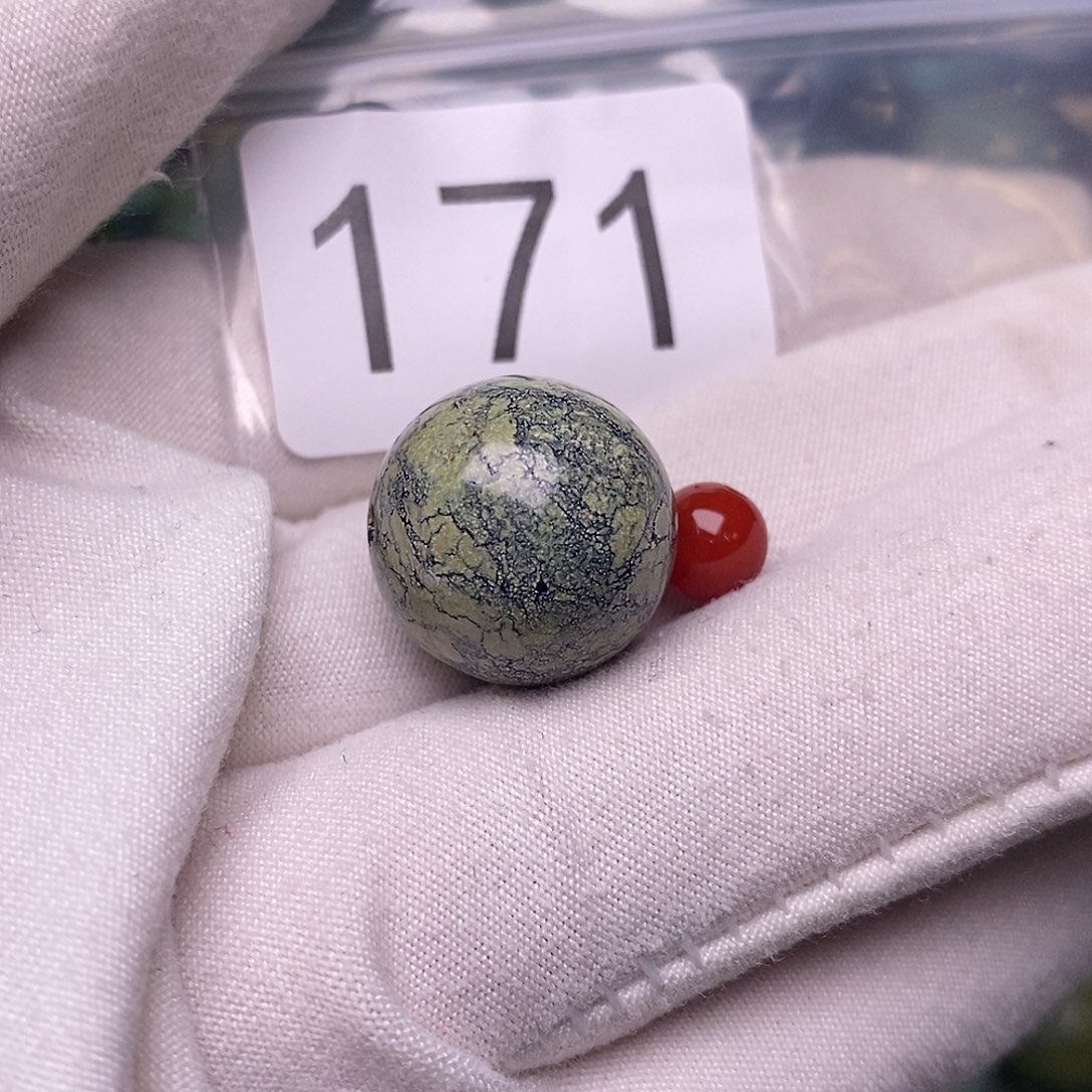 南红玛瑙未镶嵌珠宝半成品