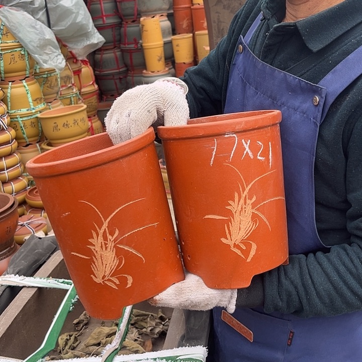 紫砂紫砂花盆和小