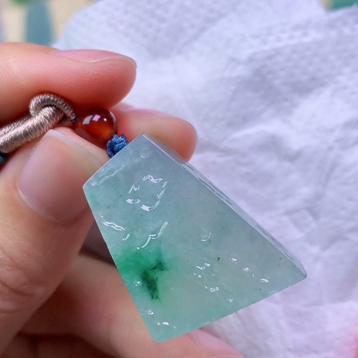 翡翠未镶嵌吊坠(不含链) 6896