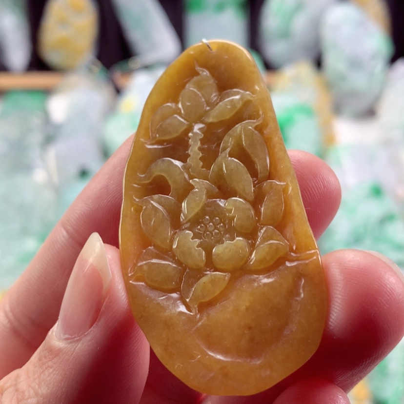 【闪购商品】翡翠吊坠(不含链)未镶嵌