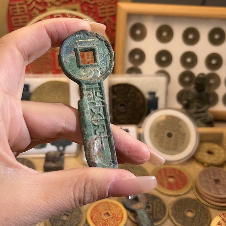 故***殇铜现代翻砂工艺作品