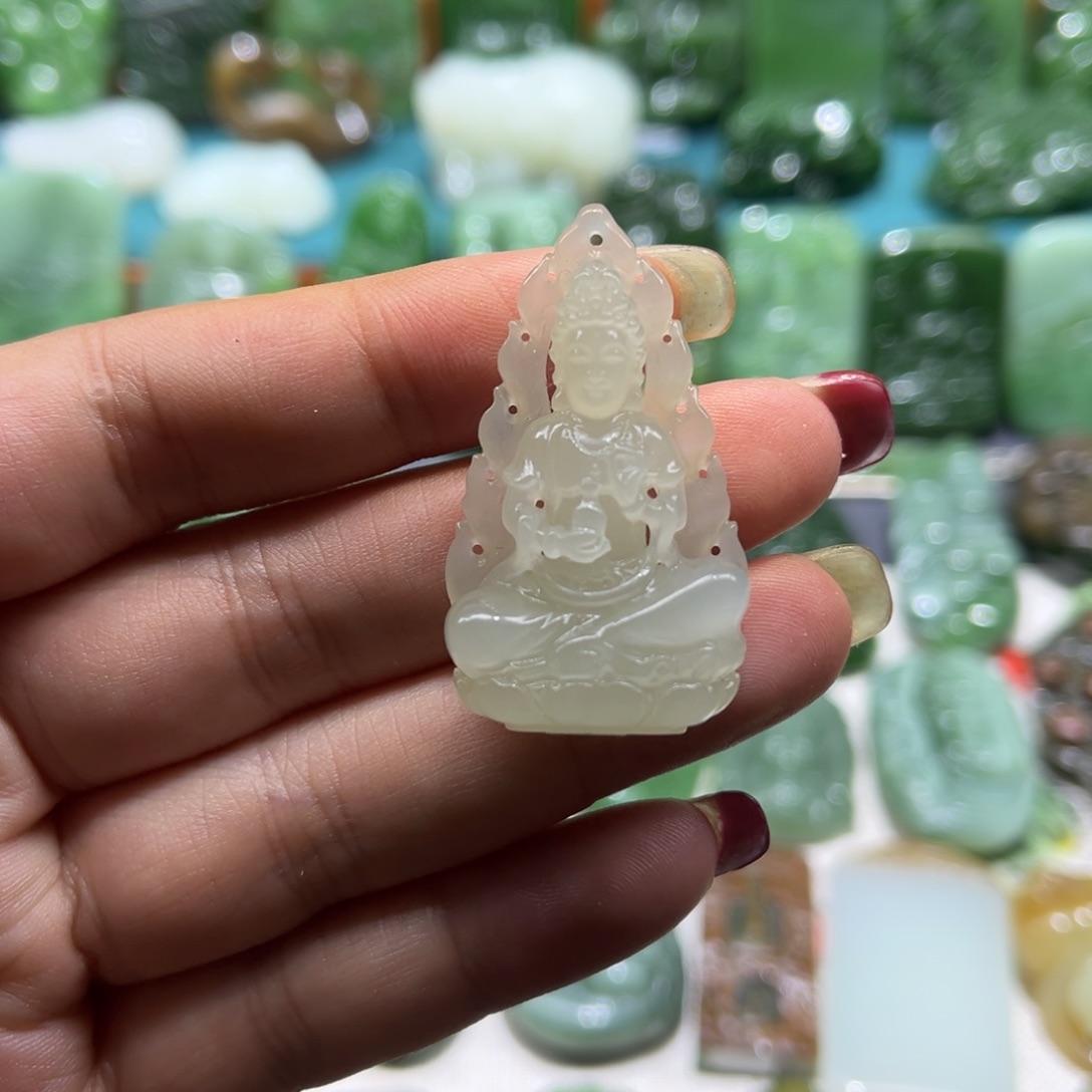 和田玉颈饰未镶嵌