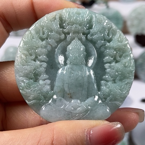 翡翠颈饰未镶嵌九龙大日如来福利两面工