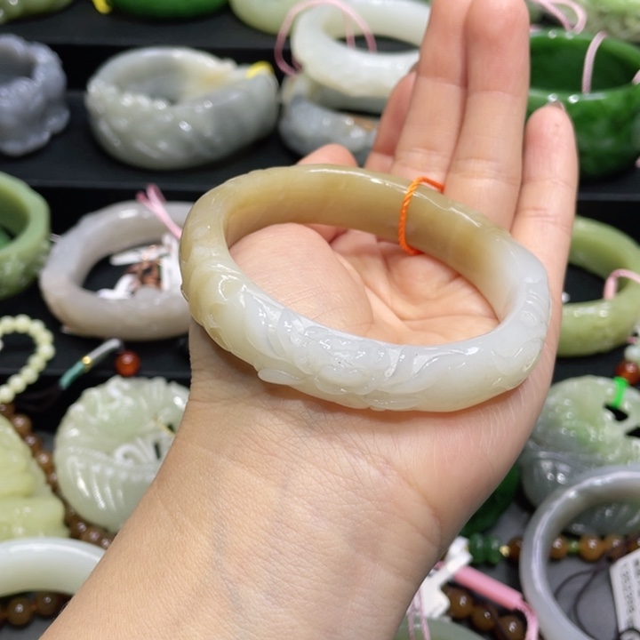 和田玉手镯57圈口 编号26未镶嵌S****2