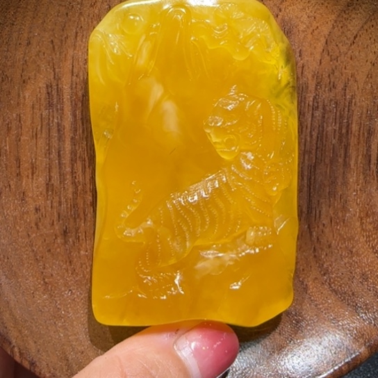 定制琥珀未镶嵌专属定制