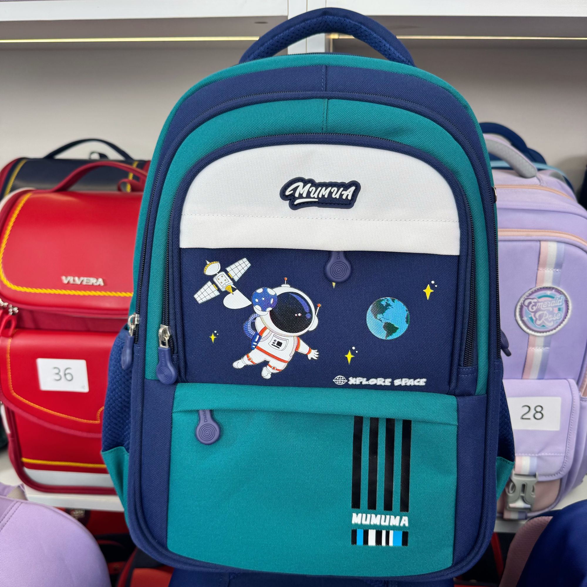 【孤品清货】新款小学生1-6年级双隔层大口袋防泼水双肩包